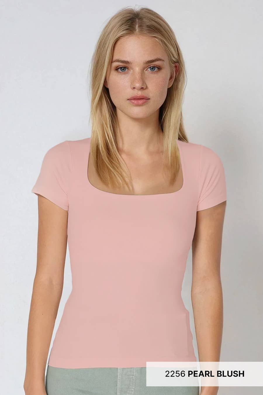 NIKIBIKI - Wholesale Gebreide top - Dames - NS8326 - Kwartslang top met vierkante hals0