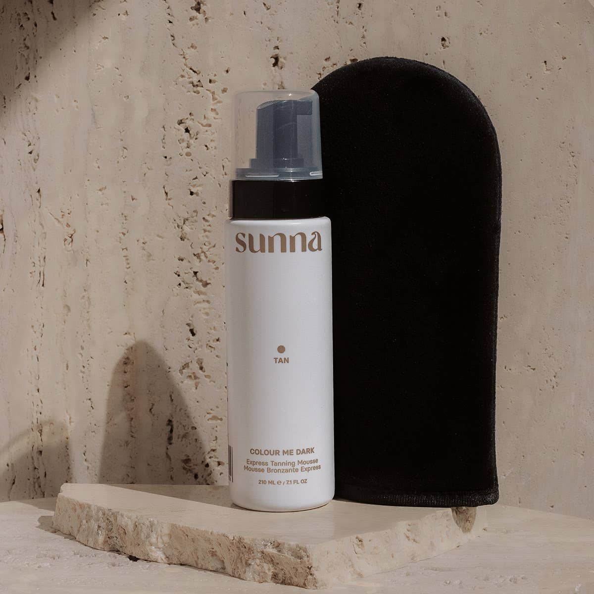 SunnaTan - Wholesale Self-Tanner - Luxury Self Tan Mitt4