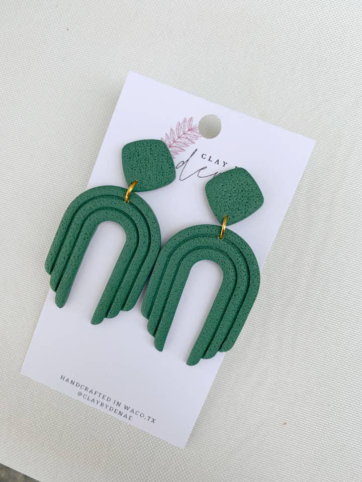 Ember Arch in Grün für den Großhandel von Clay By Denae