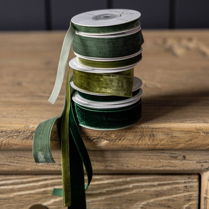 Luxe B Co - Wholesale Ribbon - Gift Wrapping - Ribbon Forest Green Velvet Holiday Decor