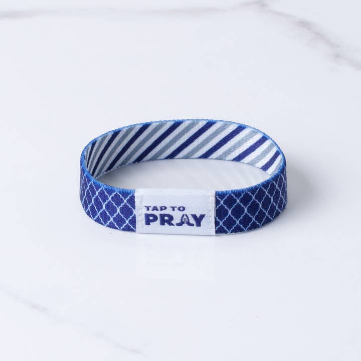 Versible - Wholesale Wristband - Tap To Pray® Wristband – Graphite & Ink3
