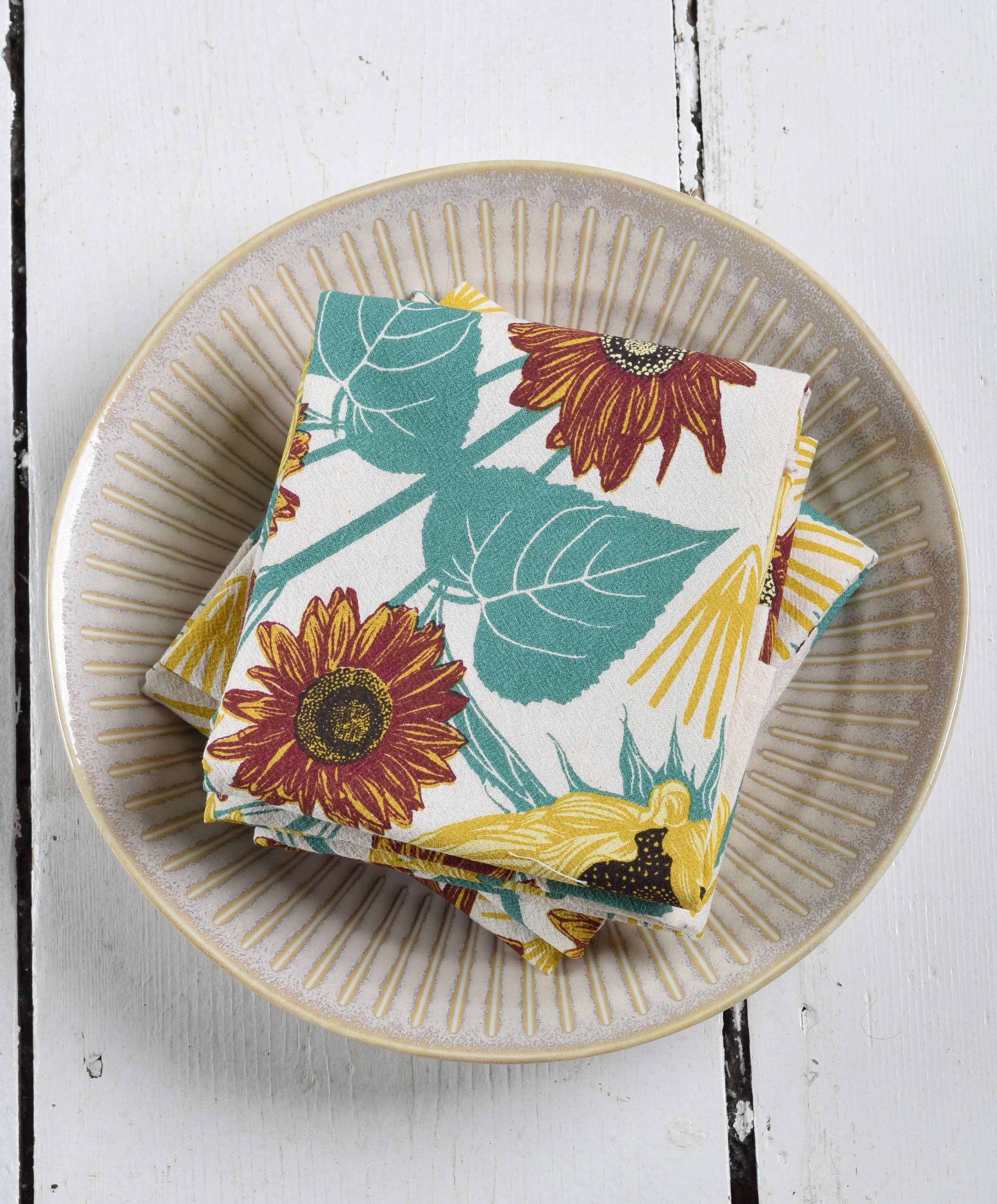 Hearth and Harrow – wholesale Dinner & cloth napkin – Organic Cotton Sunflower Napkins - 20" x 20" - Set of 43