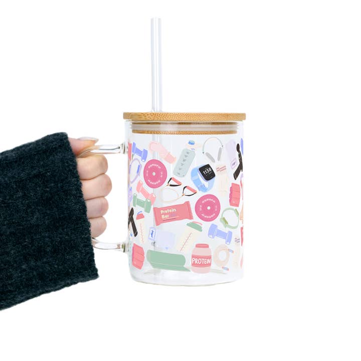 Tazza in vetro trasparente "Essenziali da palestra" con coperchio e cannuccia per la vendita all'ingrosso da parte di Sip-Sip Hooray!