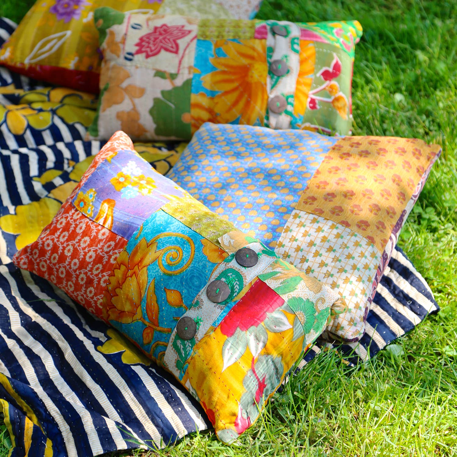 Ten Thousand Villages - Wholesale Throw/Decorative Pillow - Sari Motif Cushion4