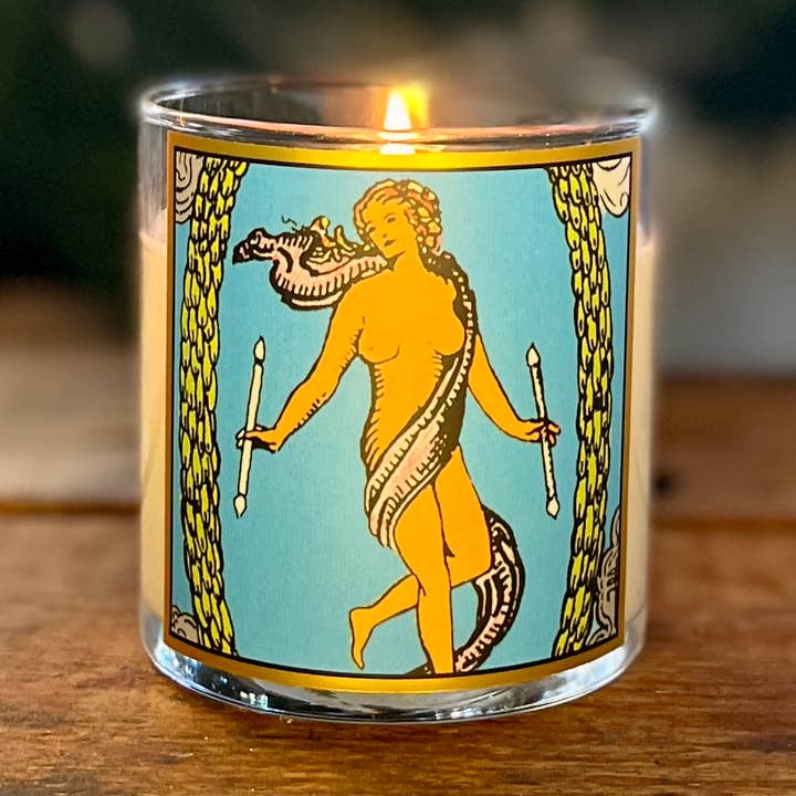 Bougie de tarot du monde 8,5 oz pour la vente par Magic Fairy Candles