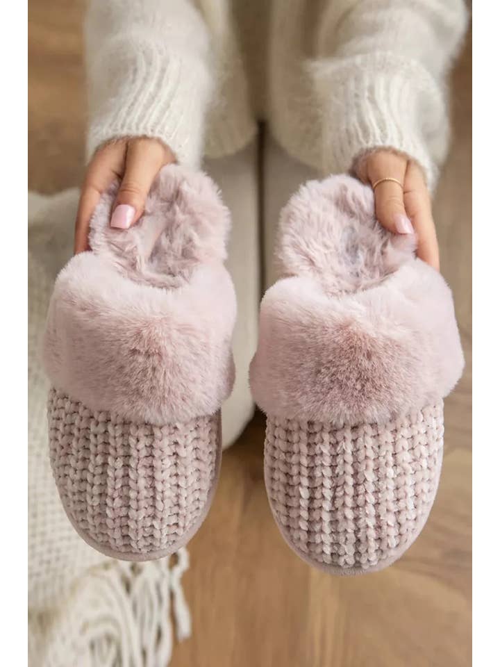 No Doubt Shoes - Wholesale Slippers - Women's - WOMENS KNITTED SNUG FAUX FUR SLIPPERS