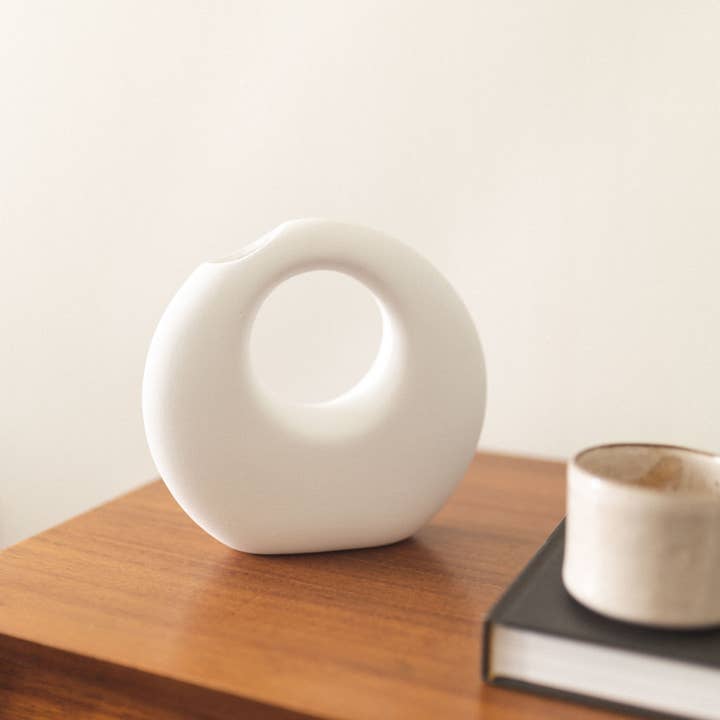 Ondas e Planaltos Lda - Wholesale Decorative Tabletop Object - Tóquio Ceramic Decorative Tabletop Object