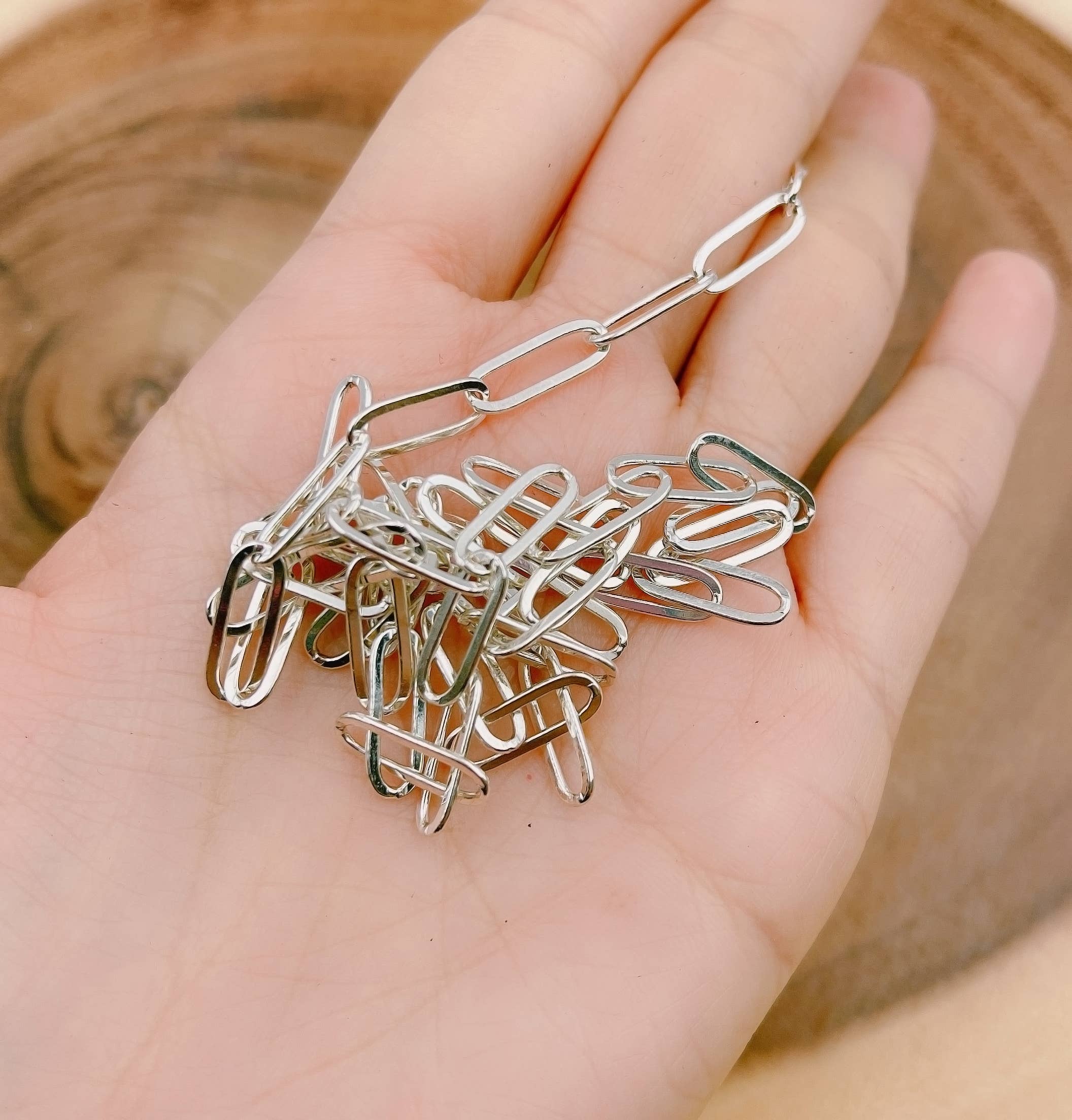 Beads Creation – Großhandel Bastelzubehör – Glänzende silberne Büroklammerkette von Foot, ovale Gliederkette, CH1081