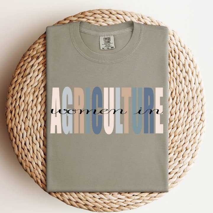 T-shirt Femme en Agriculture pour la vente par Bloomin' Creations