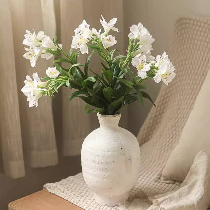 Rustic Reach - Wholesale Artificial Flowers - Artificial Peruvian Lily Stem 29.5" Tall