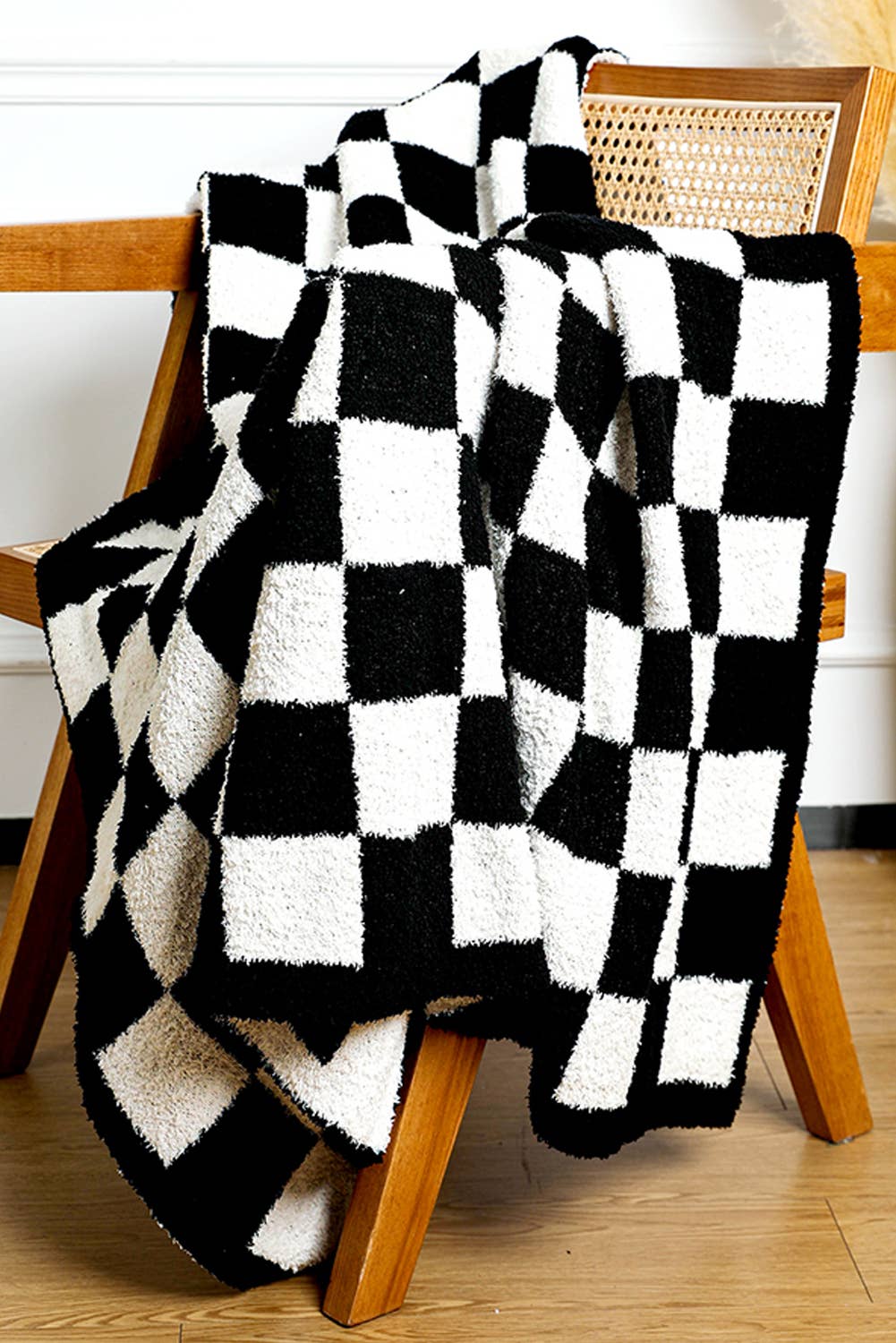 1 the Woman - Wholesale Throw Blanket - Plush Checkered Print Sofa Blanket 50*60inch2