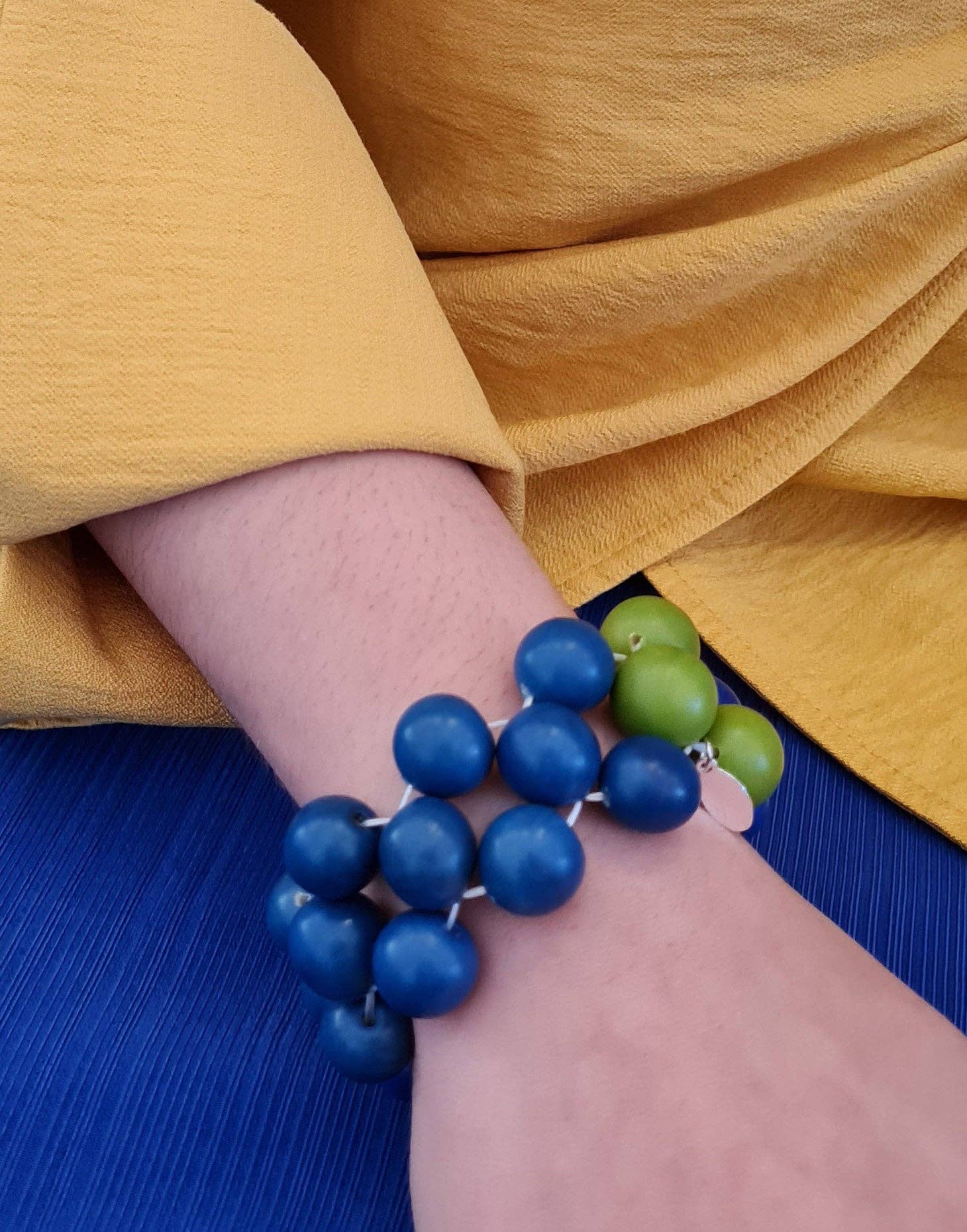 Pretty Pink Eco-Jewellery - Wholesale Armband met kralen - Tagua Chicle armband1