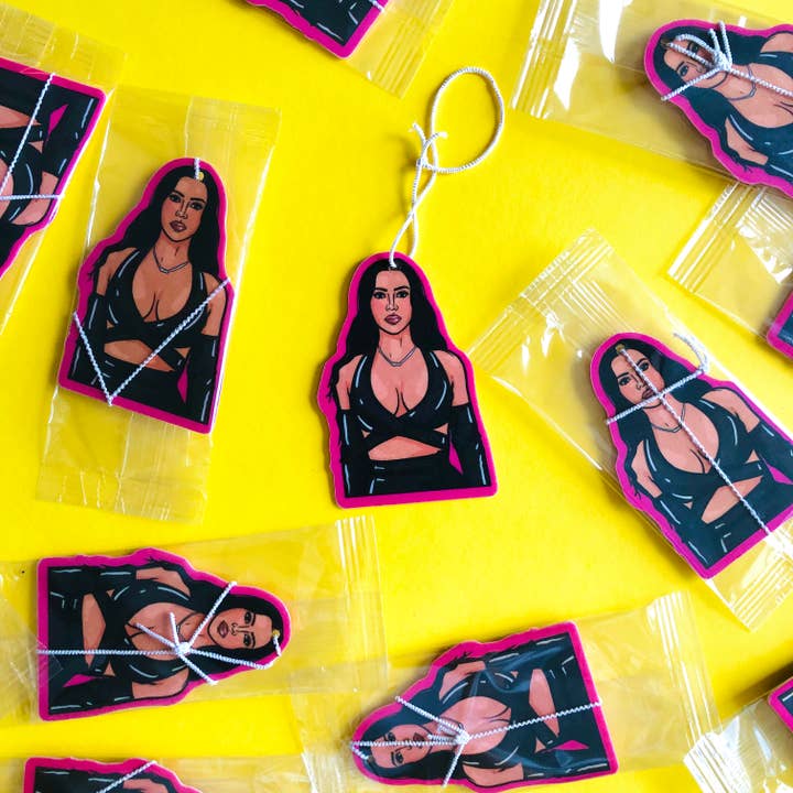 Studio Soph (We Pay Your Import Fees - We Ship DDP) – Großhandel Lufterfrischer – Kim Kardashian Lufterfrischer mit Vanilleduft1