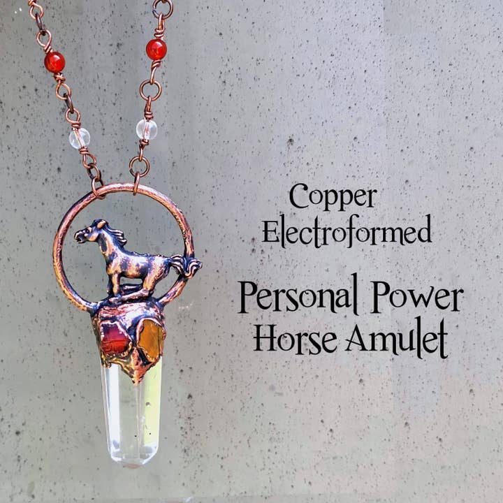 Koperen geëlektroformeerde persoonlijke Power Horse-amuletketting voor wholesale door Glorious Healing Crystals