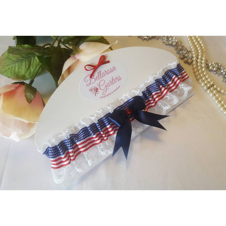 Patriottische Amerikaanse vlag en witte kanten bruiloft kousenband voor wholesale door Bellarosa Garters