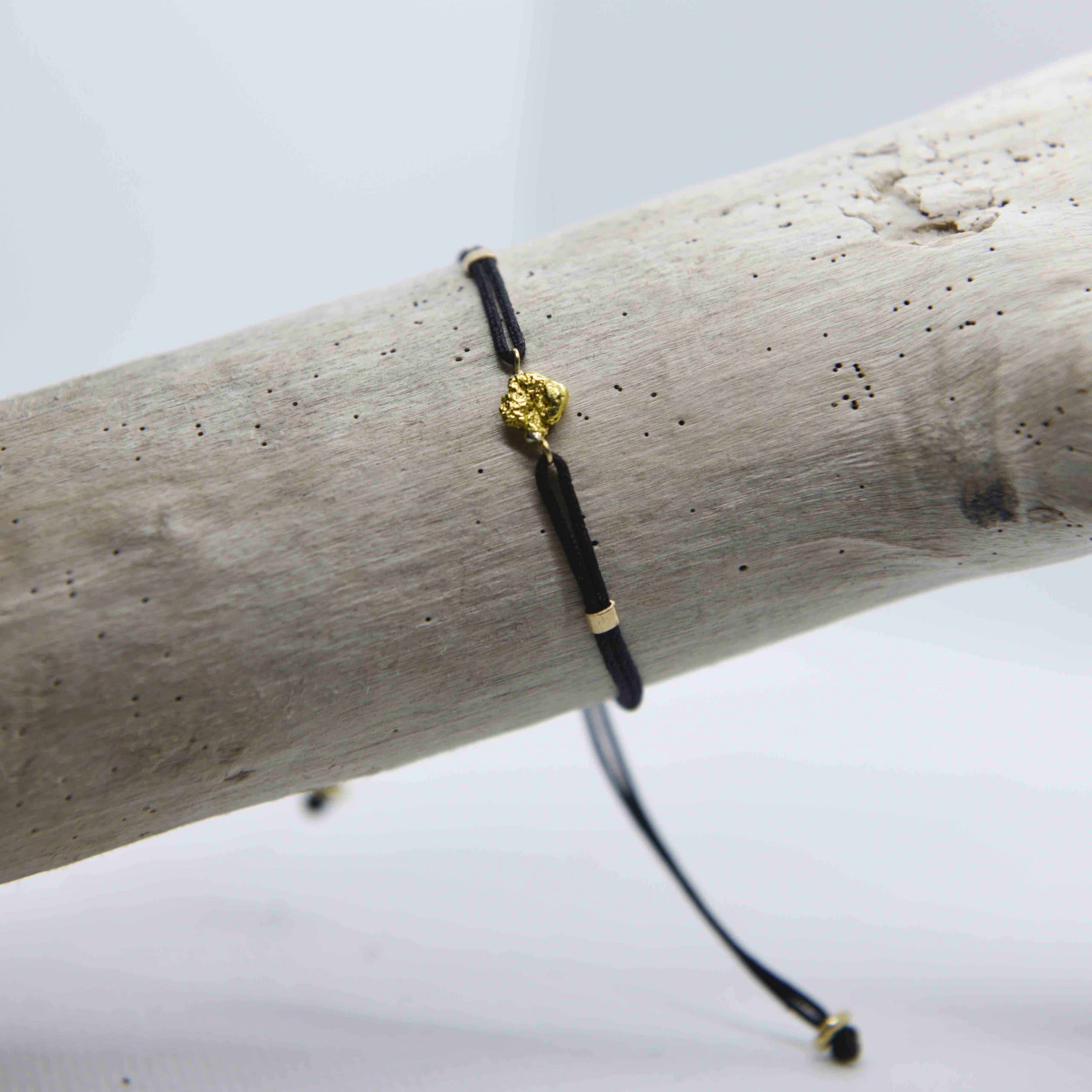 Makal – wholesale Charm/dangle bracelet – Madaraka Bracelet with Gold Nugget3