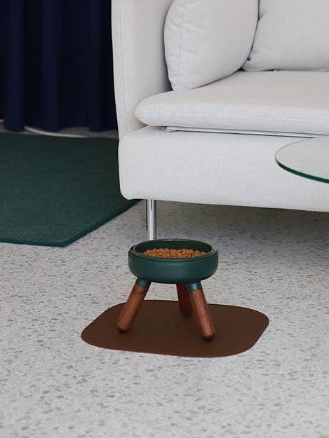 Table pour animaux surélevé Oreo en bois . Vert foncé . Haut pour la vente par Pets So Good