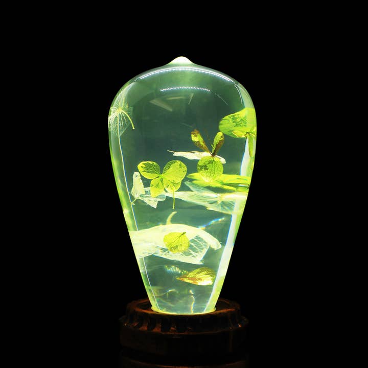 EP Design Lab - Wholesale Light Bulb/Puck - EP LIGHT Resin White Hydrangea Led Bulb