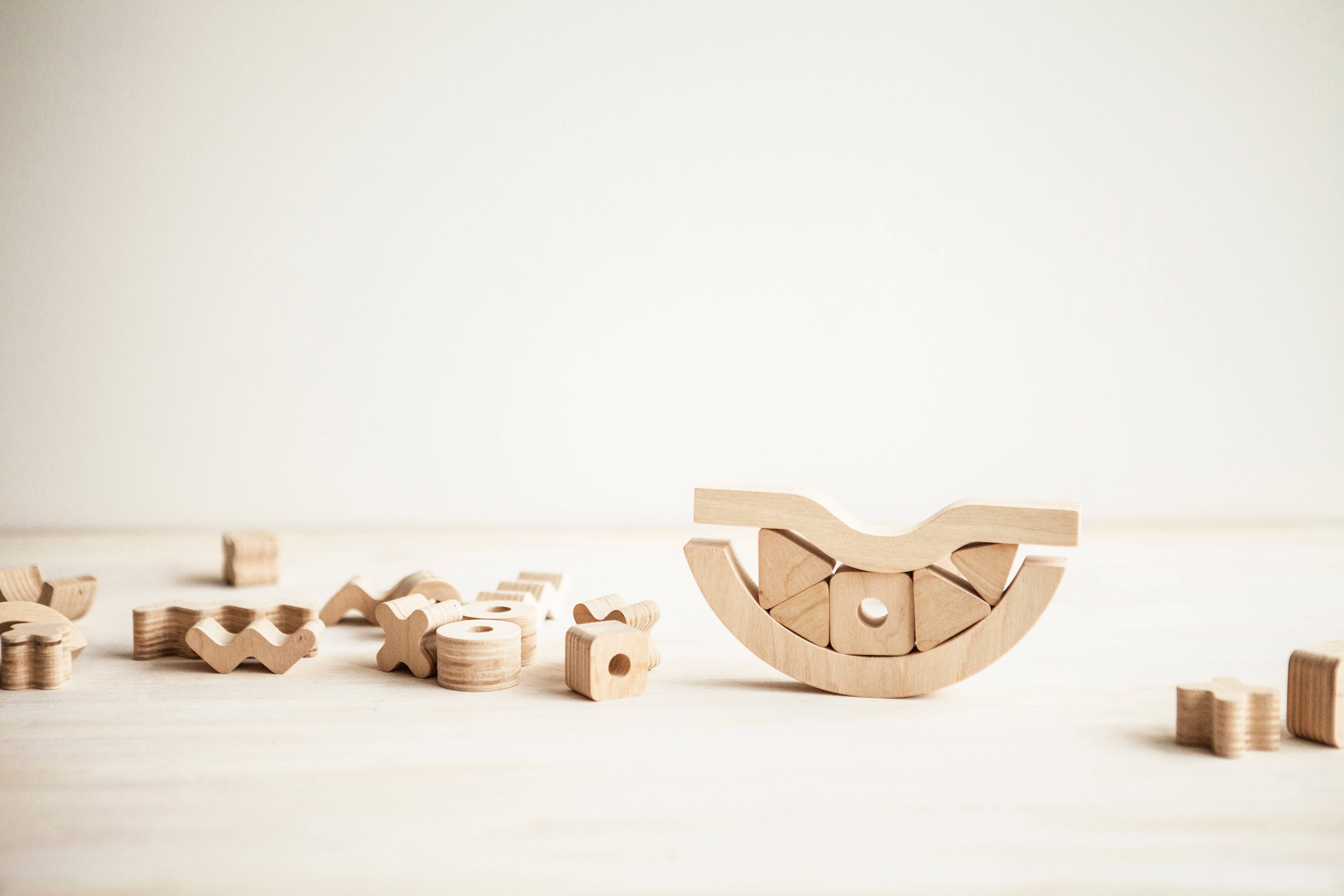 Babai – Großhandel Holzspielzeug – Kinder – Kreativer Balancer. Balancierspiel aus Holz, stapelbar7