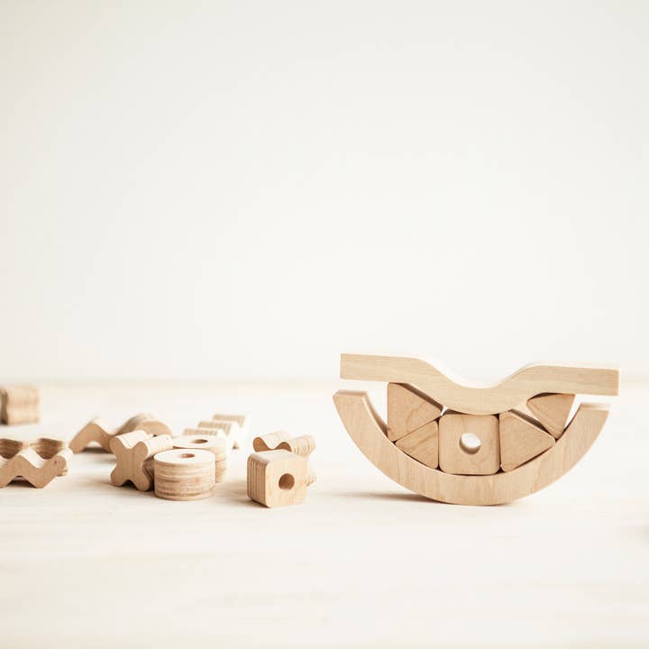 Babai – Großhandel Holzspielzeug – Kinder – Kreativer Balancer. Balancierspiel aus Holz, stapelbar7