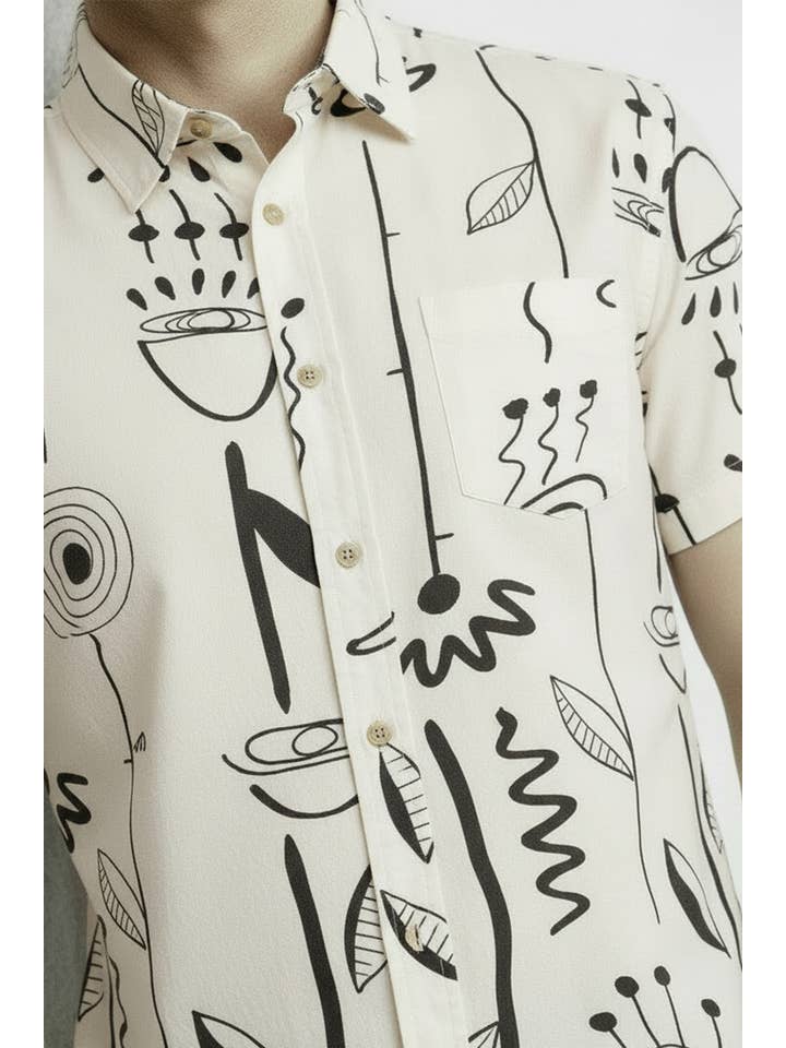 Men's Woven Printed Short Sleeve Shirt for wholesale on Faire2