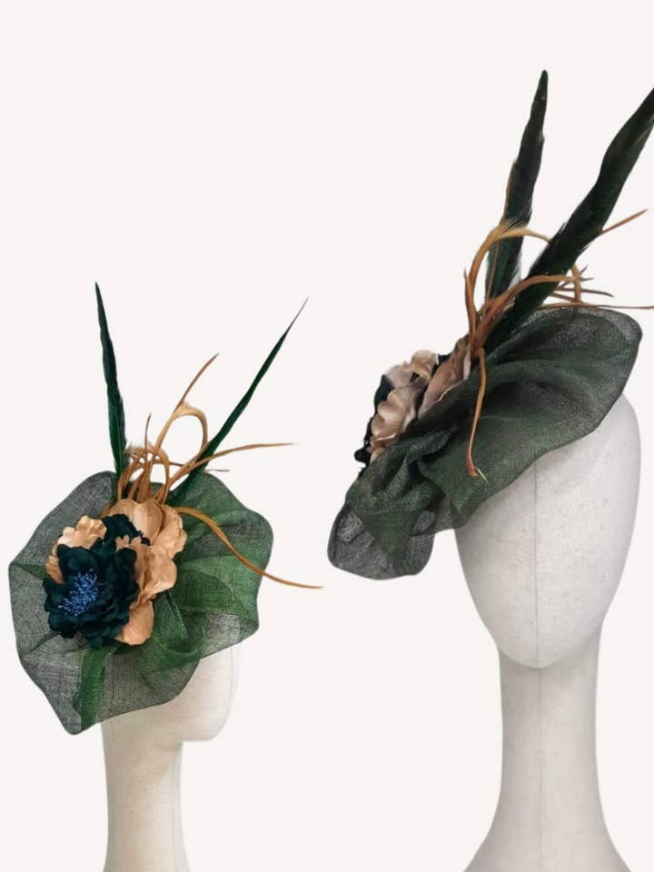 Sinamay guest headpiece for wholesale by Invitadissimas