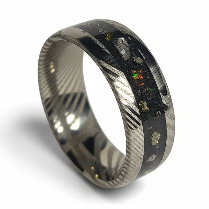 Damaskusstålring Dino Bone, Eldopal, Pyrit för wholesale av Natural Evolution Design