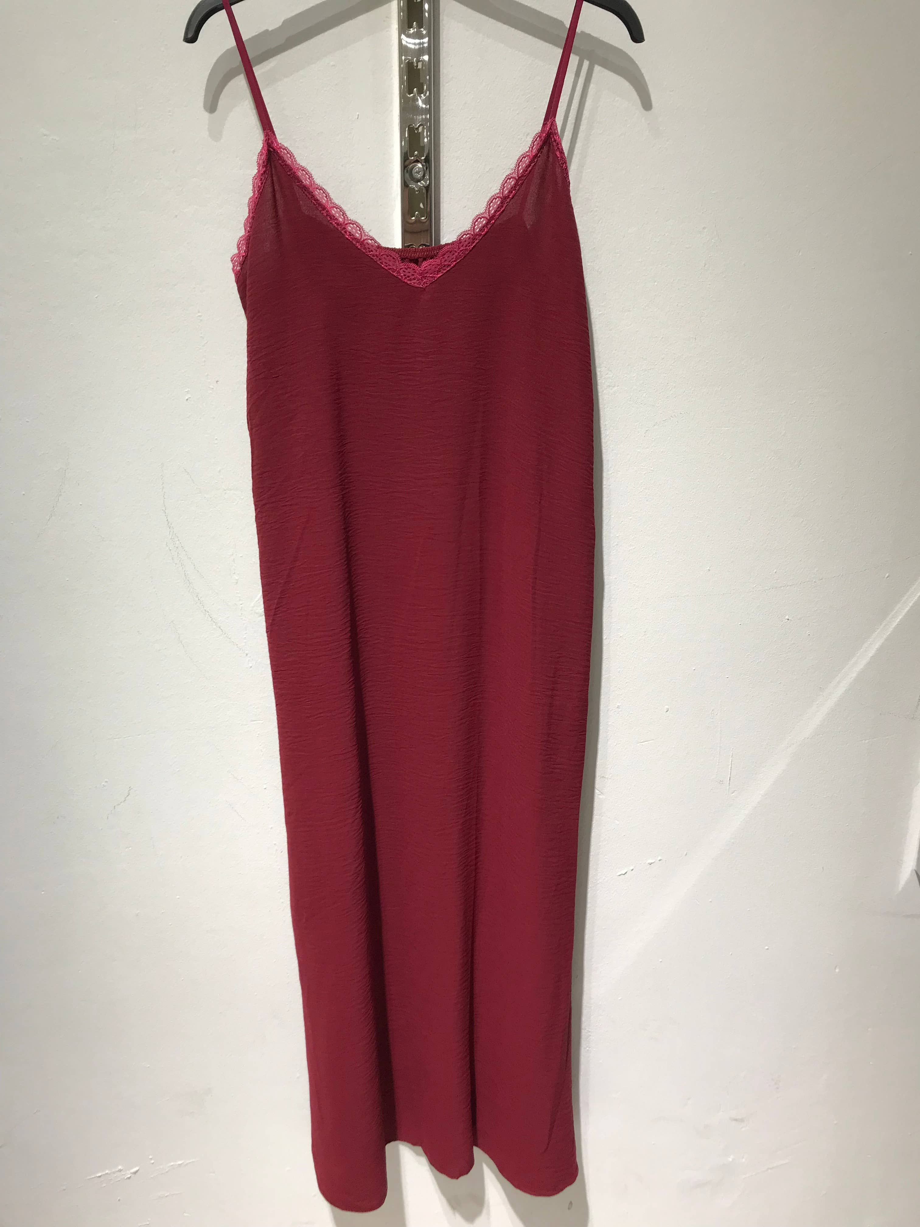 Only Yuan – Engroshandel Kjole - Dame – Only Yuan kjole med blonder, ref 51232