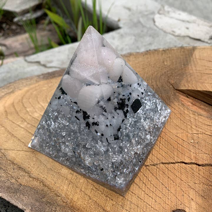 Orgonics by Driftwood Works Inc - Wholesale Spiritual Stone/Crystal - THE TOP 7 HEALING GROUP7