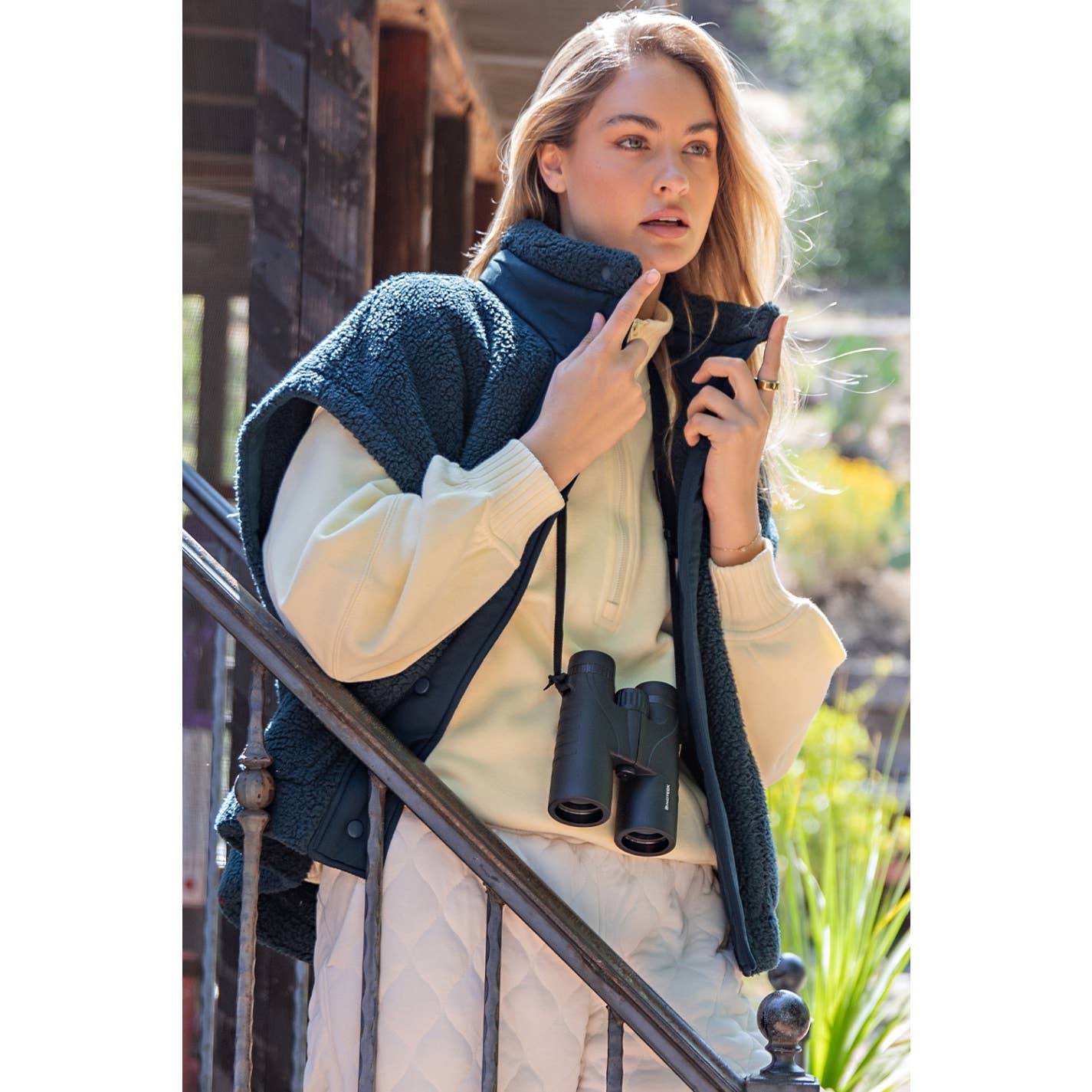 Rae Mode - Wholesale Athletic Jacket - Women's - OVERSIZED MICRO SHERPA VEST0