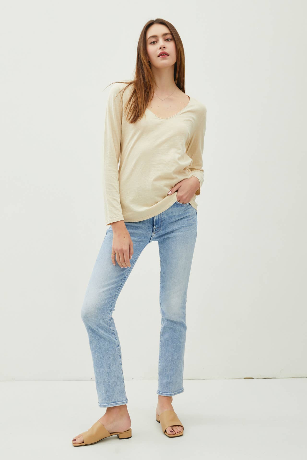 Be Cool - Wholesale T-Shirt - Women's - COTTON V-NECK LONG SLEEVE T-SHIRT5