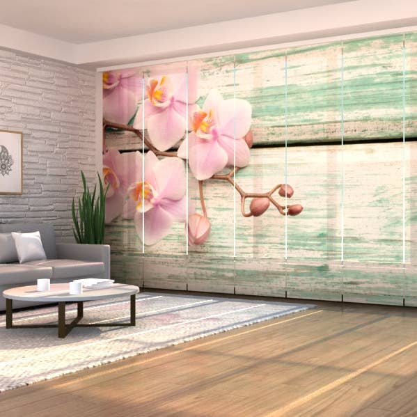 Set mit 8 Orchideen-Schiebevorhängen auf blauem Holz - für den Großhandel von IlyDecor