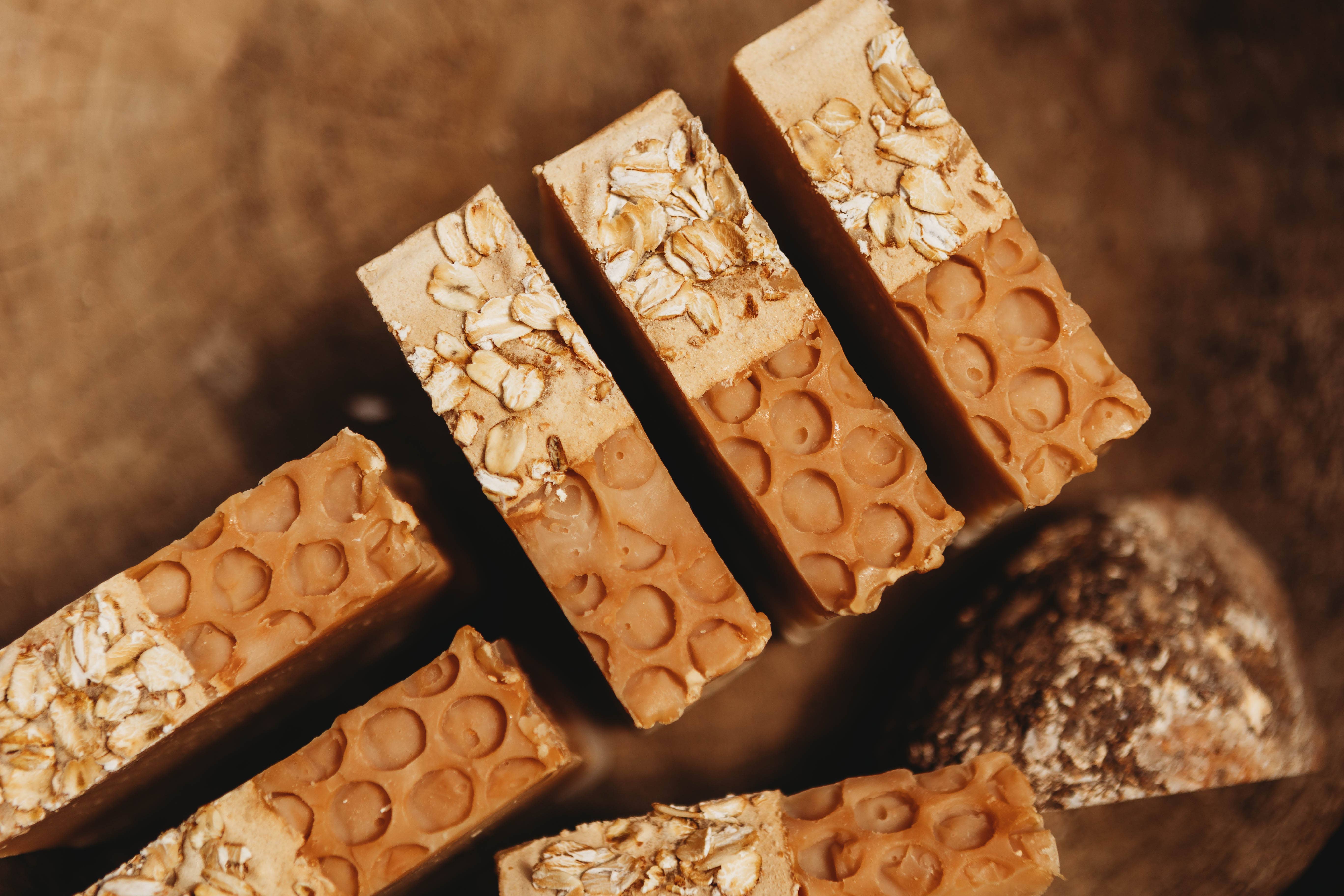 Smudge - Vente Pains de savon - Savon pour le corps à l'avoine et au miel 4,5 oz1