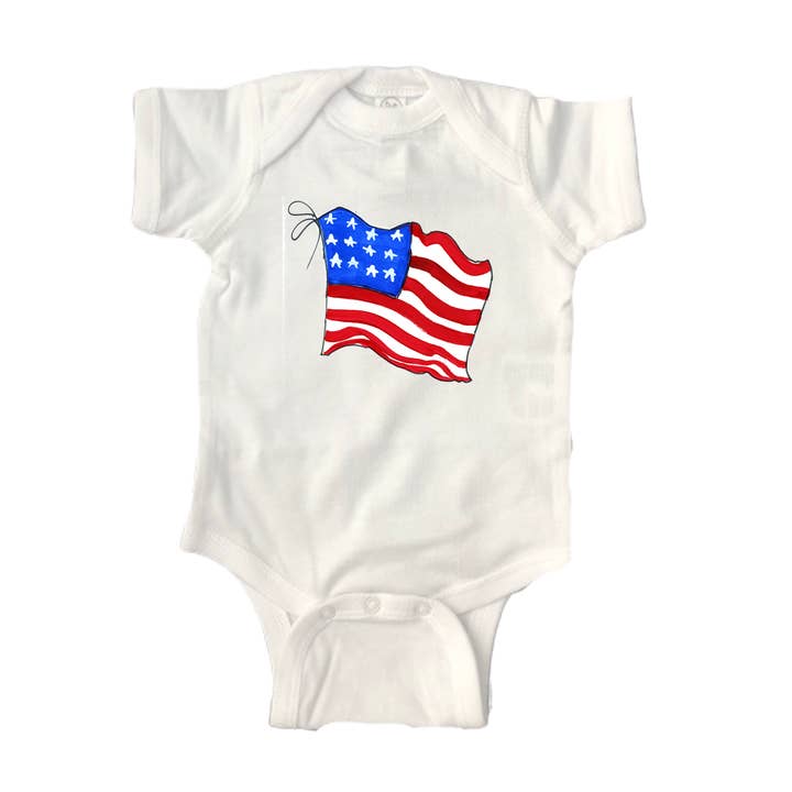 Body représentant le drapeau américain, conçu pour les célébrations patriotiques pour la vente par Designs By Beverly, LLC