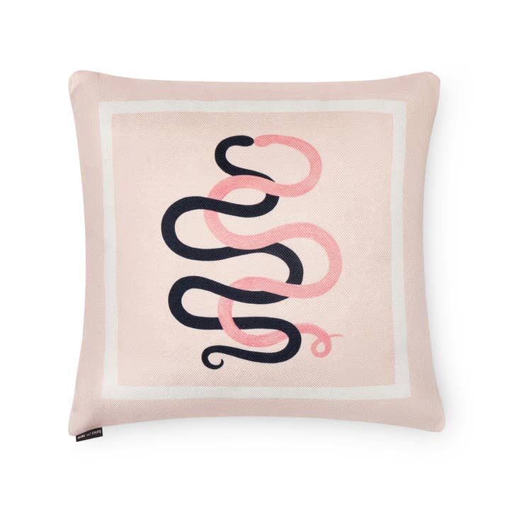 Vi passar bara ihop kudde 20 ” för wholesale av Girl w/ Knife