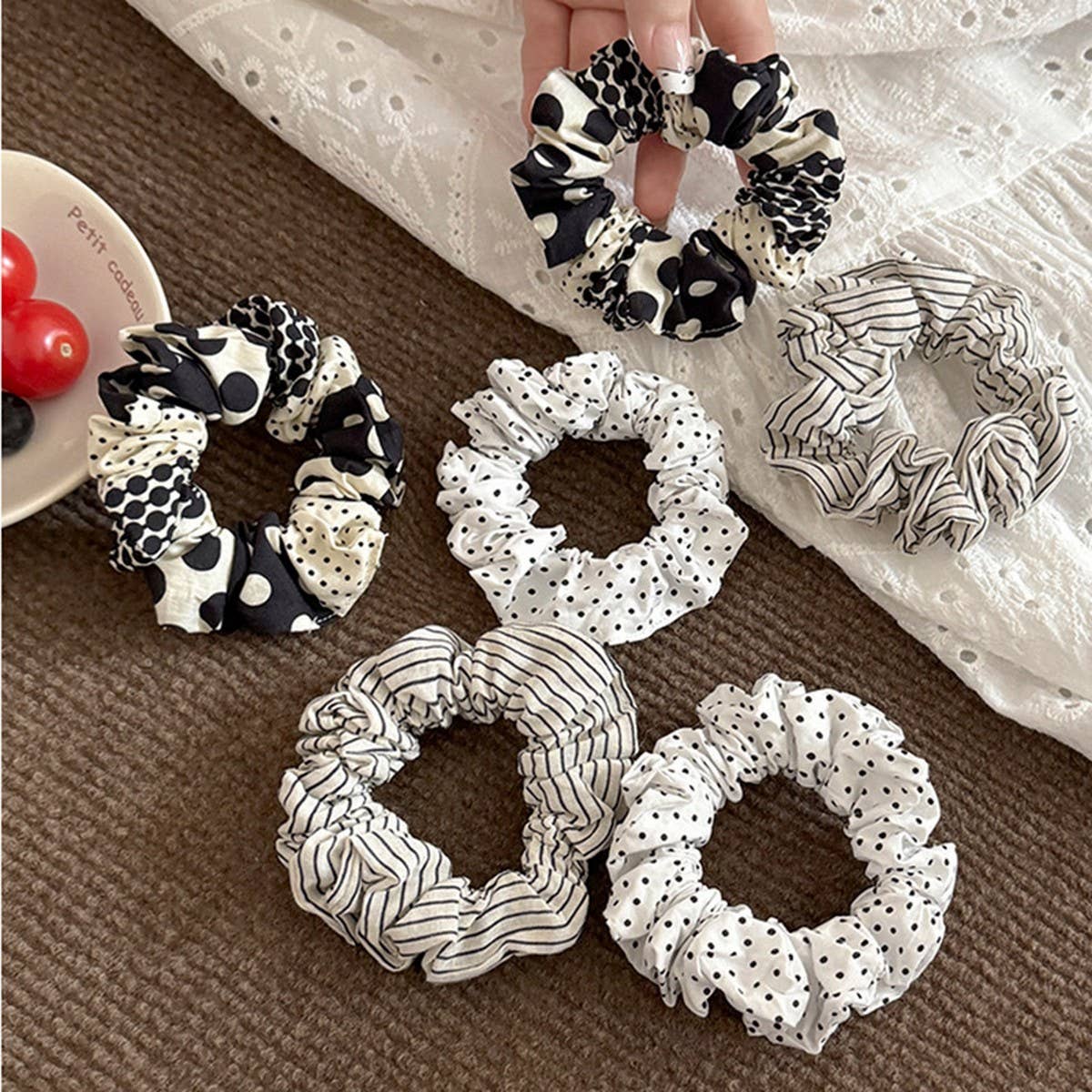 ACCITY - Wholesale Scrunchie - Women's - Polka Stripe Pleated Hair Tie Elastic Band_CWAHA080829