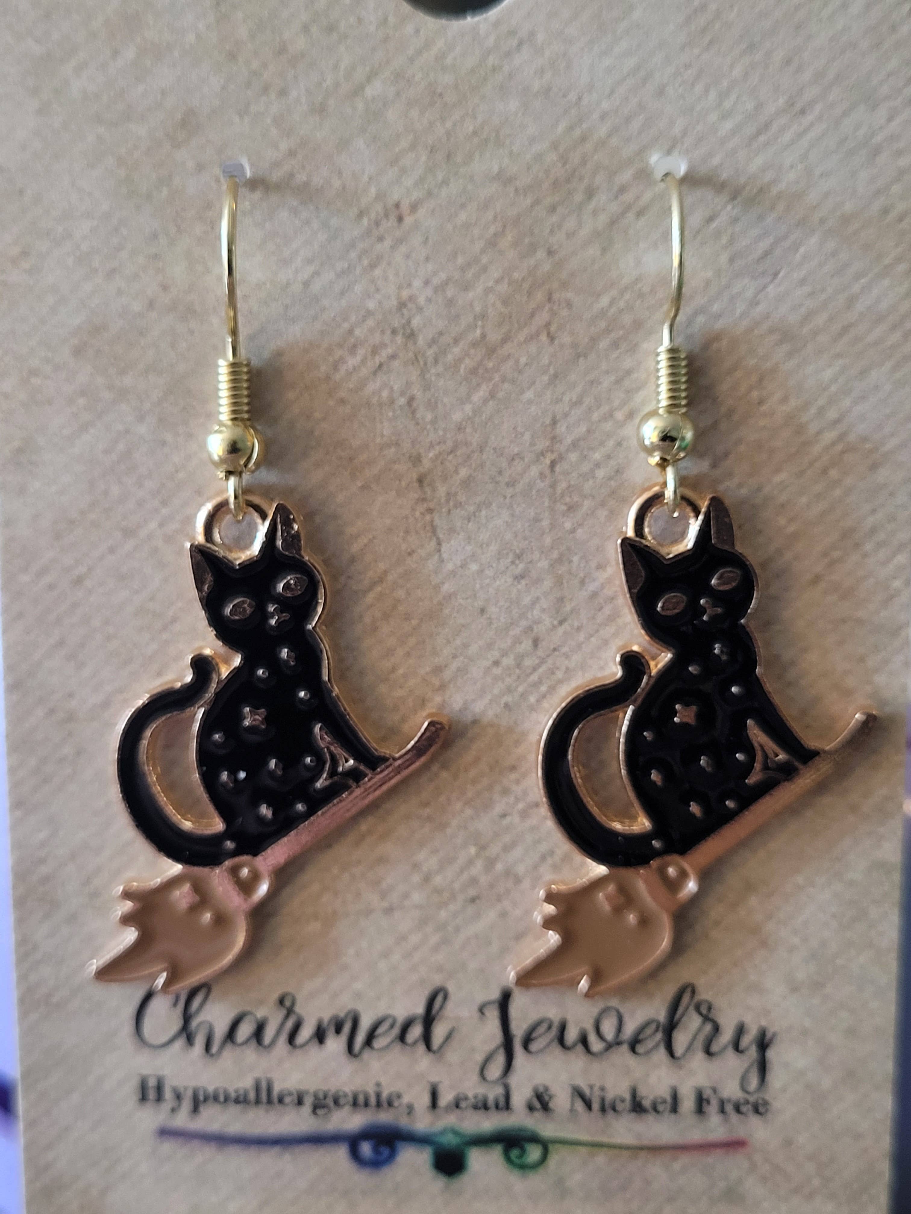 Con-Quest Crafts - Wholesale Individual Charm/Pendant - Witches, Black Cats, Magical and Spooky Accessories9