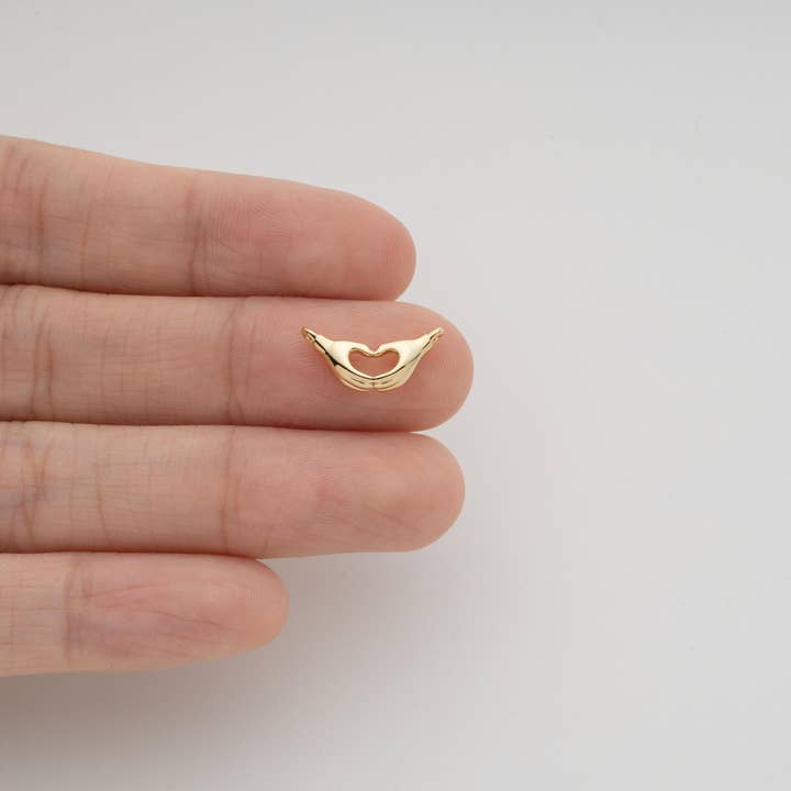 Jewel Pledge - Wholesale Individual Charm/Pendant - Gold Hand Heart Shape Connector Charm,CNG6221