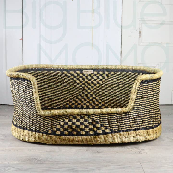 Pet Bed Large - Checkered Hourglass for wholesale by Big Blue Moma