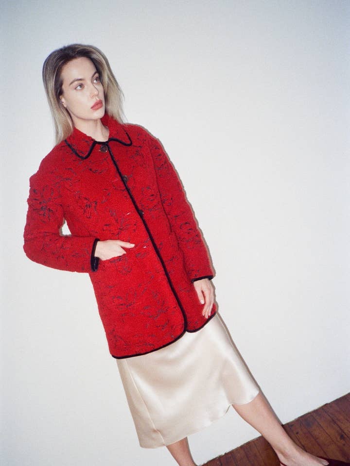 Casaco dos Claustros por atacado de Jasmine Chong