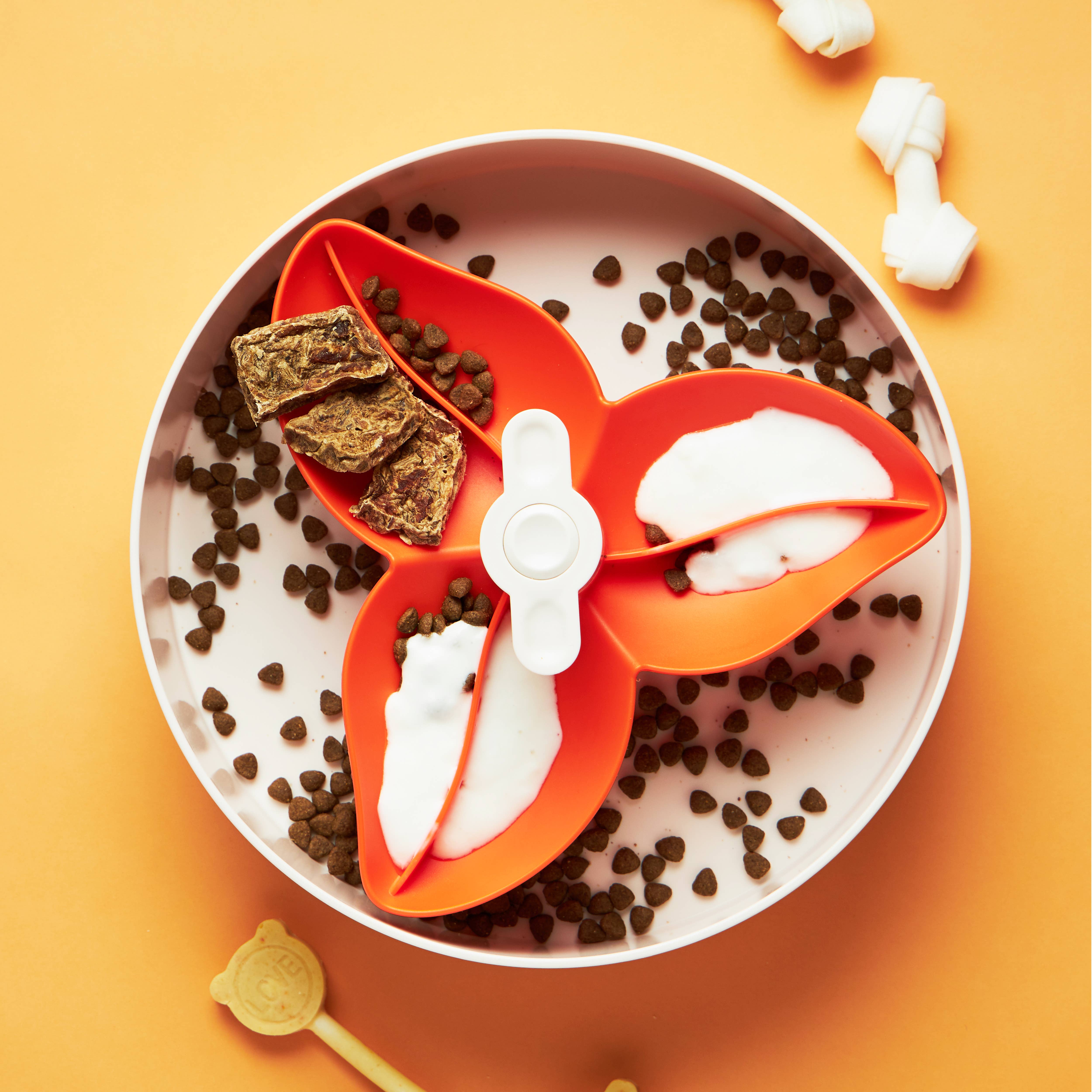 Only An Ocean Europe - Wholesale Pet Bowl - Cat/Dog - SPIN Interactive Feeder Bougainvillea orange6