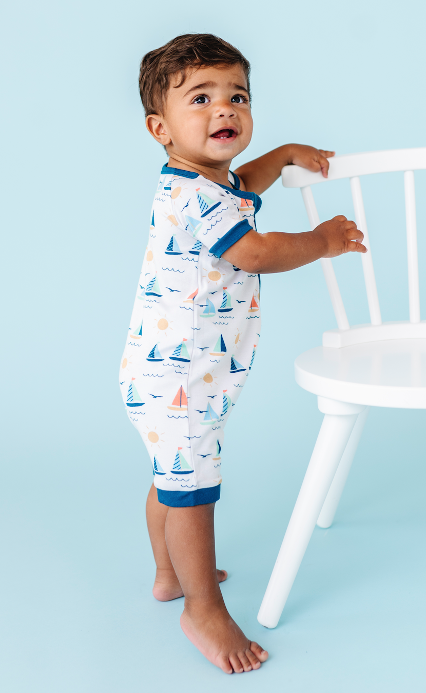 Bird & Bean® – wholesale Byxdress - Baby – Bambu Kort Dragkedja Romper för Baby - Kai Segelbåt6