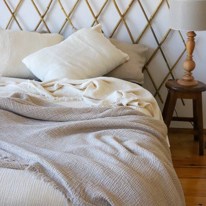 Naturloom - Vente Plaids - Plaid en mousseline de coton biologique certifié GOTS, tissu en gaze, couette en coton biologique, couvre-lit king size en mousseline, couverture bohème, couleur Vizon