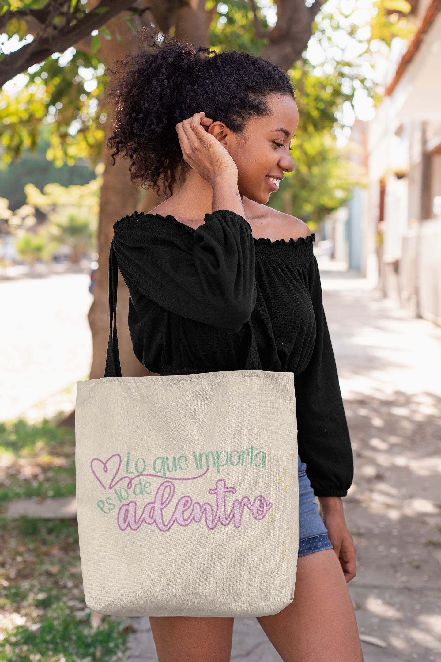 subrayada - Vente Tote bag – unisexe - Tote Bag – L'important, c'est ce qu'il y a à l'intérieur3