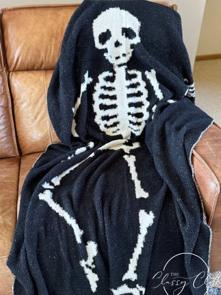 Coperta Halloween Luxe - Scheletro nero RTS per la vendita all'ingrosso da parte di The Classy Cloth WS