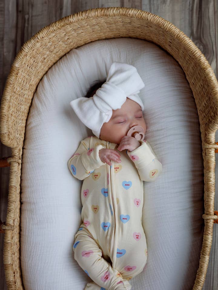 Candy Hearts Bambus-Strampler für den Großhandel von Luna + Luca