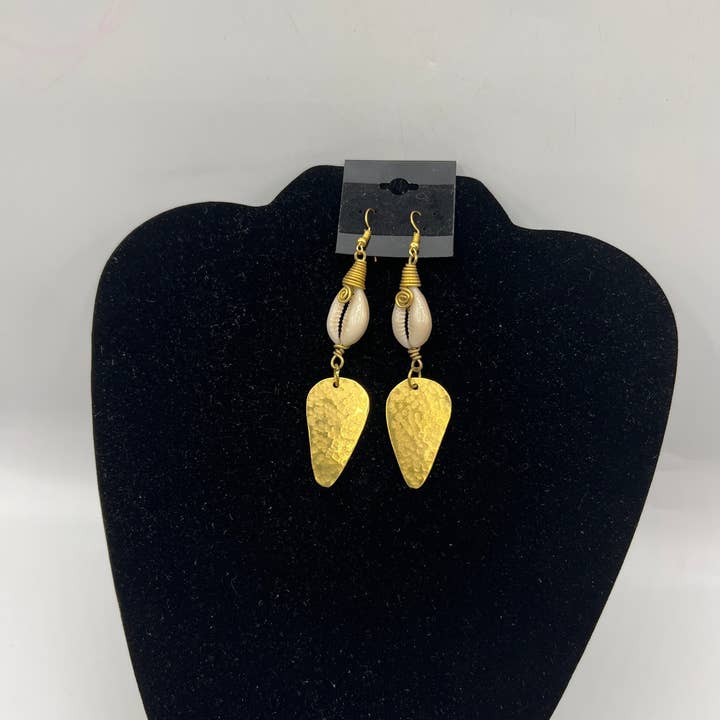 KENYAN SAFARI DESIGNS - Wholesale Dangle Earrings - Cowrie Shell Brass Earrings2