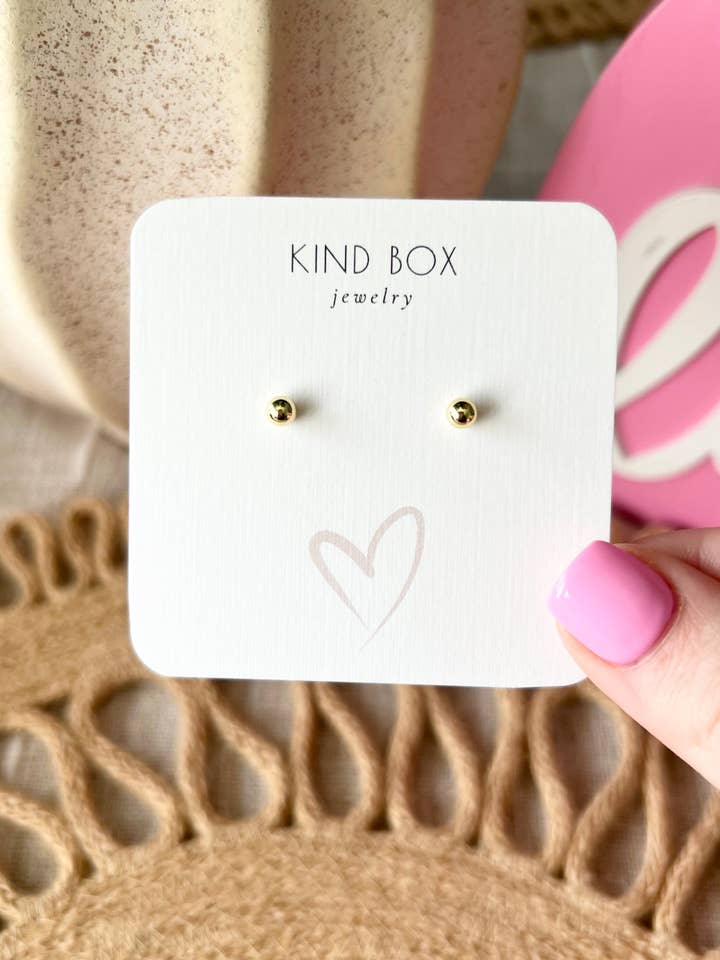 Gold Earrings: Pure Gold for wholesale by Kind Box