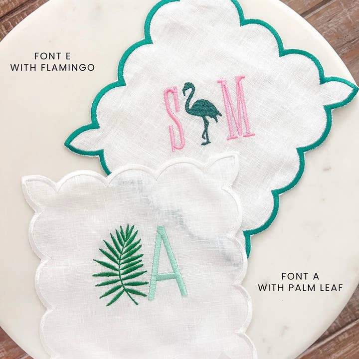 HOPE & JOY – Großhandel Papier- & Stoffserviette – Quadratische, gewellte Cocktailservietten bestickt Neues Zuhause Geschenk3