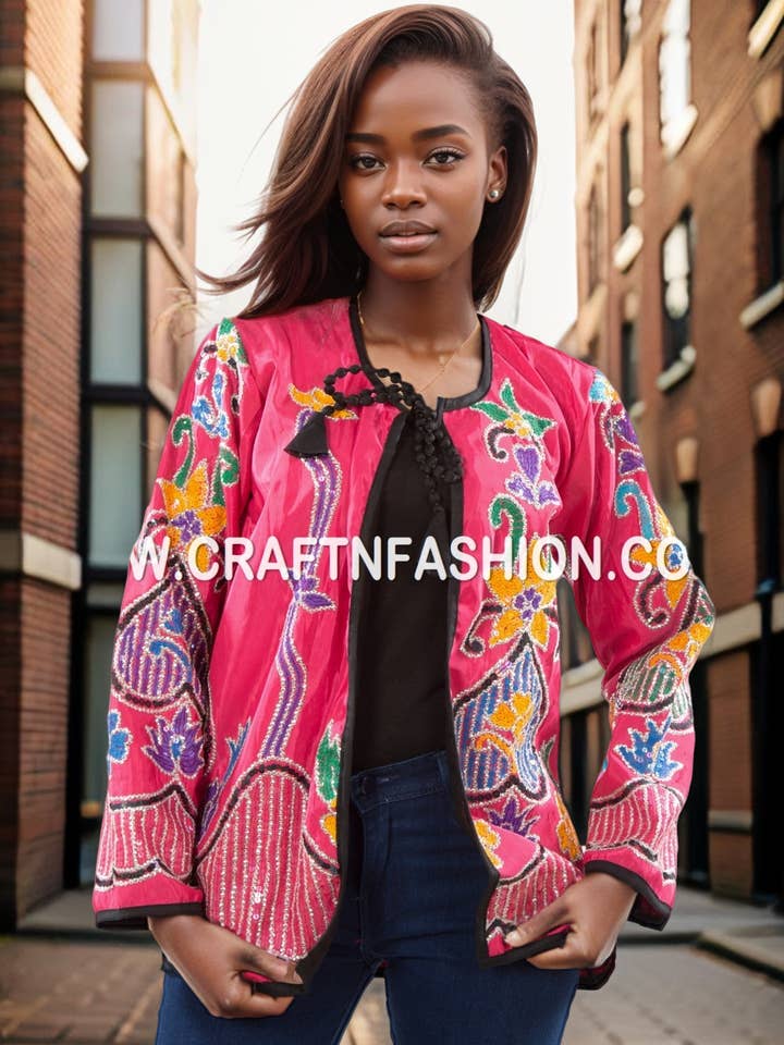 Giacca ricamata in seta indiana per la vendita all'ingrosso da parte di Meghcraft